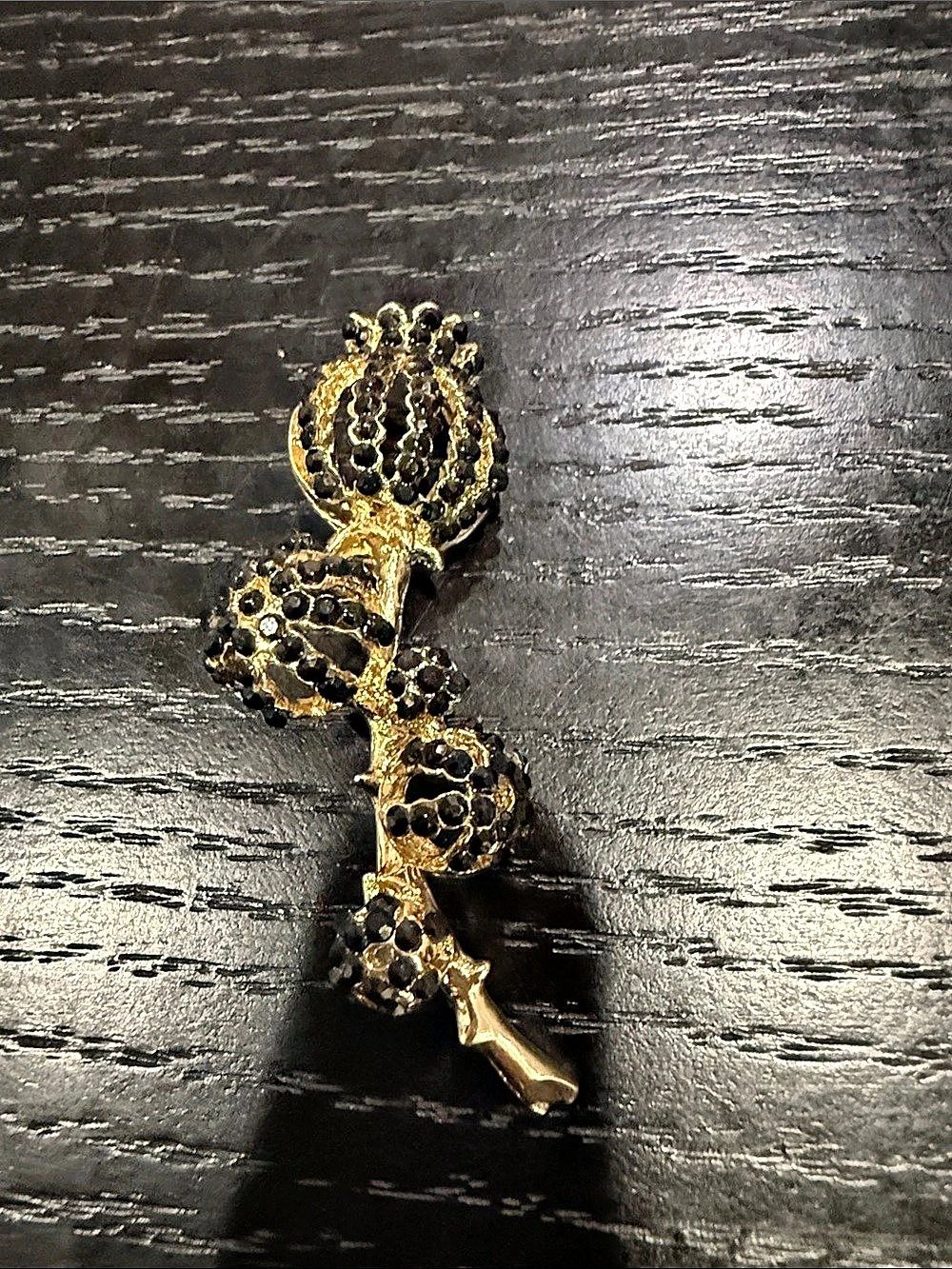 Gold & Black flower Brooch Pin Like New